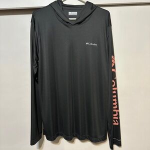 Columbia Charcoal Gray Men’s PFG terminal tackle hoodie size large, like new!